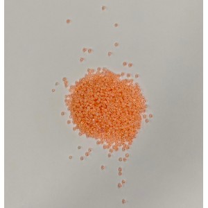 خرز على شكل دوائر صغيرة